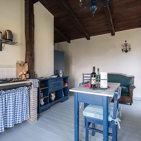 Donkeys And Roses - Casa Dei Nidi Orte